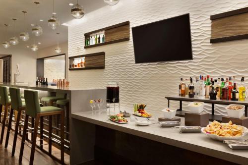 Embassy Suites By Hilton Boulder - image 6