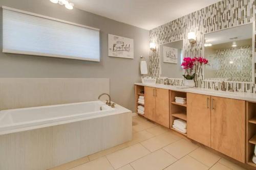 The Views, Heated pool and spacious home in Fountain Hills