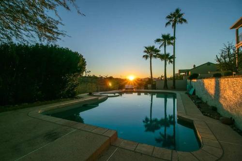 The Views, Heated pool and spacious home in Fountain Hills