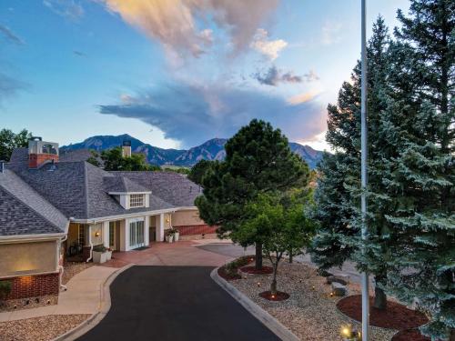 Homewood Suites by Hilton Boulder - image 13