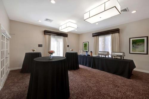Homewood Suites by Hilton Boulder - image 12