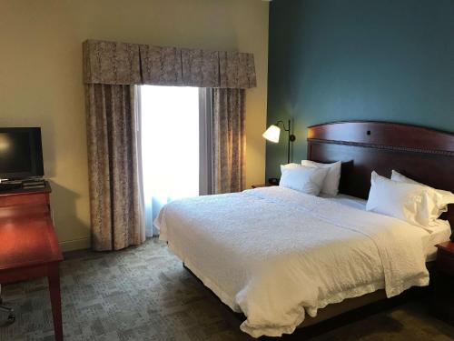 Hampton Inn & Suites Bloomington-Normal