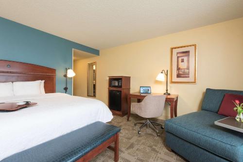 Hampton Inn & Suites Bloomington-Normal