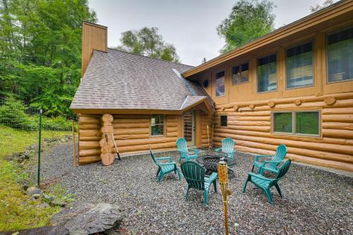 Secluded Greenville Cabin: Walk to Moosehead Lake! in Greenville (ME)