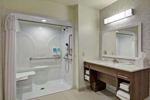 Home2 Suites By Hilton Madison Huntsville Airport - image 2