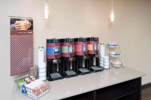 Hampton Inn Muskegon - image 2
