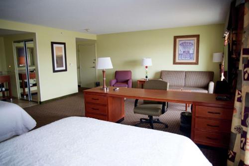 Hampton Inn & Suites Moline-Quad City Int'l Aprt