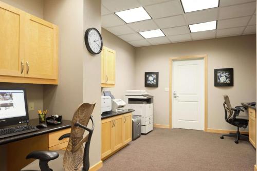 Hilton Garden Inn Toledo / Perrysburg - image 2