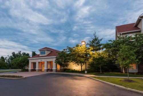 Homewood Suites By Hilton St. Louis Riverport- Airport West
