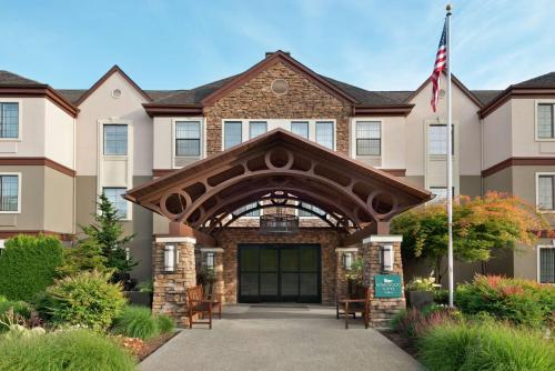 Homewood Suites by Hilton Portland Airport - Hotel - Portland