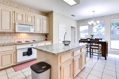 Spacious Sugar Land Home with Yard and Pool Access! in Sugar Land, USA