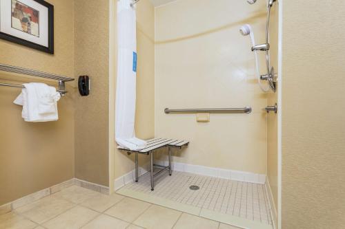 Hampton Inn Petersburg - Southpark Mall