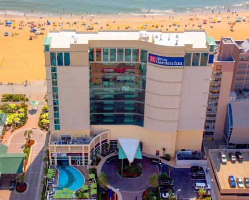 Hilton Garden Inn Virginia Beach Oceanfront - image 8