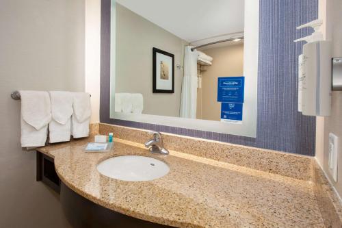 Hilton Garden Inn Virginia Beach Oceanfront