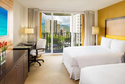 فندق هيلتون وايكيكي بيتش (Hilton Waikiki Beach) in Honolulu (HI)