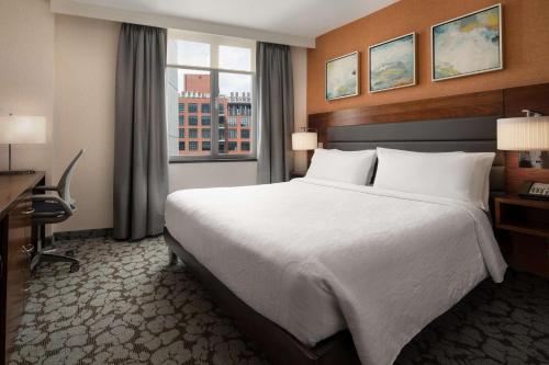 1 queen bed