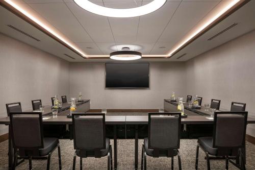 Home2 Suites by Hilton Denver Downtown Convention Center - image 5