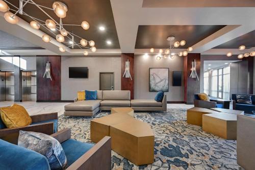 DoubleTree by Hilton Denver International Airport CO - image 10