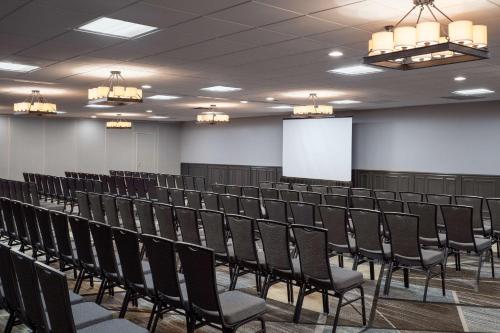 Embassy Suites Austin - Central - image 12