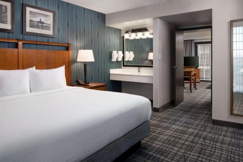Embassy Suites Austin - Central - image 10