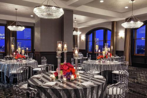 Doubletree By Hilton Youngstown Downtown - image 9