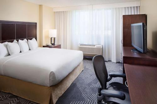 DoubleTree by Hilton Los Angeles/Commerce - image 8
