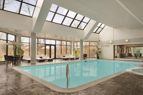 Hilton East Brunswick - image 13