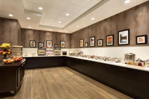 Hilton East Brunswick in East Brunswick, USA