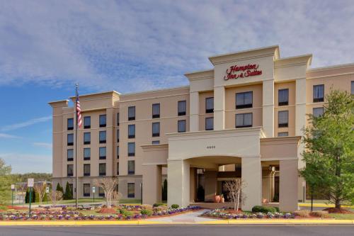 Hampton Inn and Suites Fredericksburg South