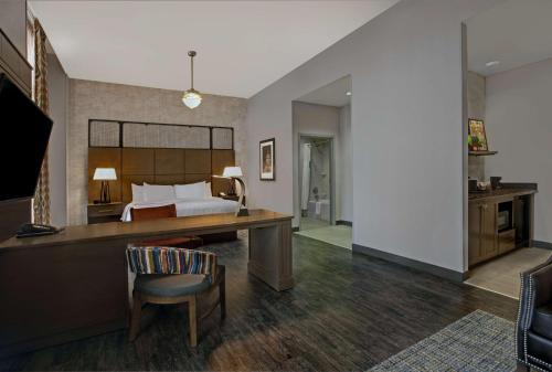 Hampton Inn By Hilton & Suites Austin @ The University/Capitol