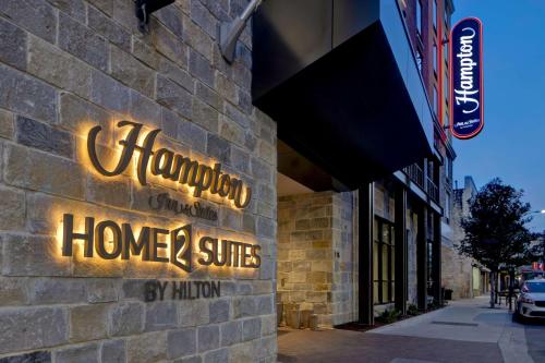 Home2 Suites By Hilton San Antonio Riverwalk in San Antonio, USA