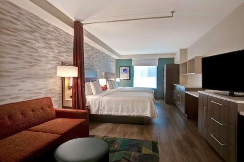Studio Suite with Two Queen Beds - Hearing Access/Non-Smoking room in Home2 Suites By Hilton San Antonio Riverwalk