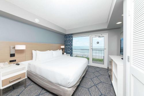 DoubleTree Suites by Hilton Melbourne Beach Oceanfront in Melbourne, USA