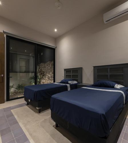2 Bedrooms w/tv room and studio w/pool and garage in Mérida, Mexico