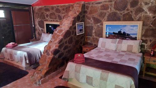 2 double beds