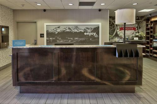 Photo - Hampton Inn & Suites Albuquerque Airport