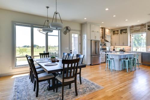 26-Acre Pilot Point Ranch Home with Pool and Mini Golf in Pilot Point (TX)