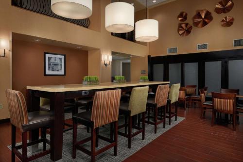 Hampton Inn & Suites Oxford-Anniston - image 12