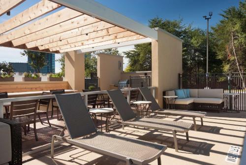 Home2 Suites By Hilton Atlanta Perimeter Center - image 10
