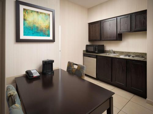 Homewood Suites by Hilton Atlanta NW/Kennesaw-Town Center - image 10
