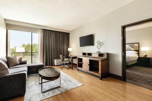 DoubleTree by Hilton Atlanta Northeast/Northlake - image 7