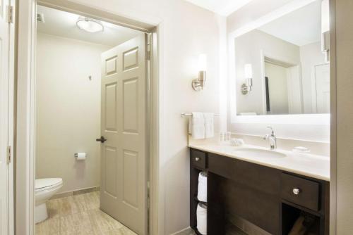 2 bedrooms, 4 beds