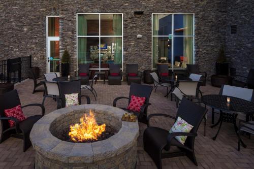 Hampton Inn & Suites-Asheville Biltmore Village, NC