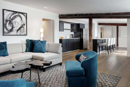 Foundry Hotel Asheville, Curio Collection By Hilton