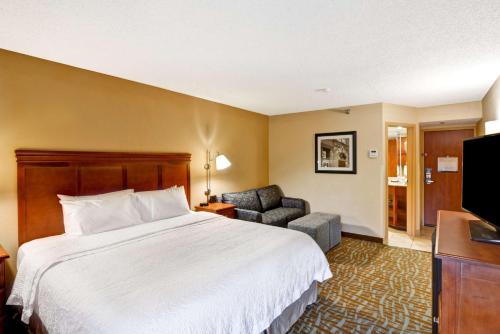 Hampton Inn Hendersonville - image 11