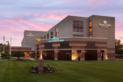 DoubleTree by Hilton Bradley International Airport - Hotel - Windsor Locks