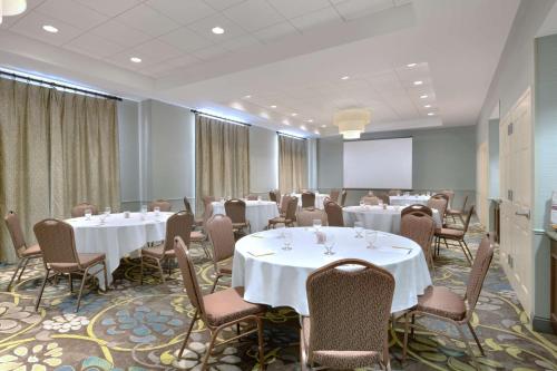 Hilton Garden Inn Worcester - image 9