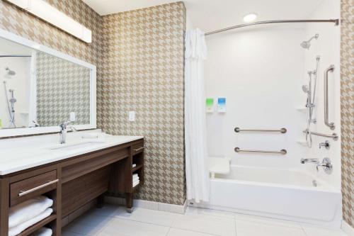 Home2 Suites By Hilton Birmingham Colonnade - image 11