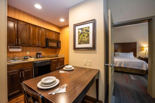 Homewood Suites By Hilton Birmingham Sw/Riverchase Galleria