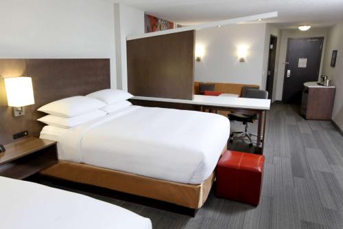 DoubleTree by Hilton West Fargo Sanford Medical Center Area - image 11